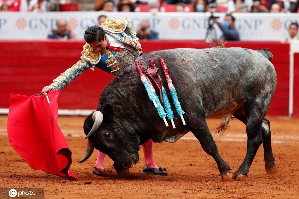 比赛激烈竞争，战术博弈惊险百出的简单介绍